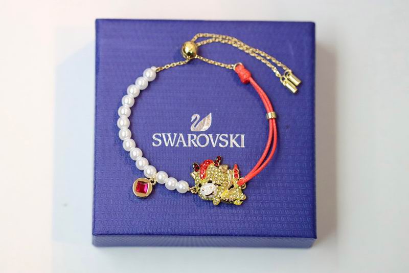 Swarovski Bracelet 01lyr04